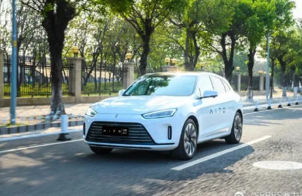 賽力斯2月新能源汽車銷量6577輛,同比上漲103.69%
