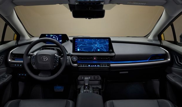 被逼變革的造車巨頭，豐田的艱難電動車轉型啟幕｜動察
