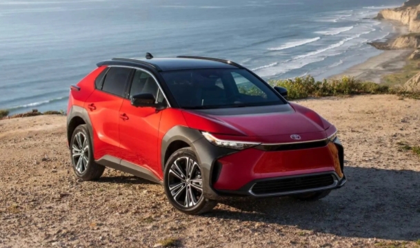 動察：豐田大掉頭，三步電動汽車轉(zhuǎn)型和盈利計劃剖析