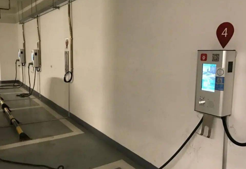 我省電動汽車車主不用辦理許可證，就可在自有車位安裝充電樁