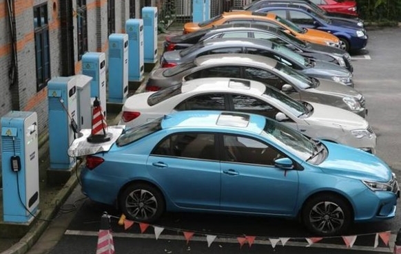商務部：今年1-4月新能源汽車對汽車出口增長貢獻率達到51.6%