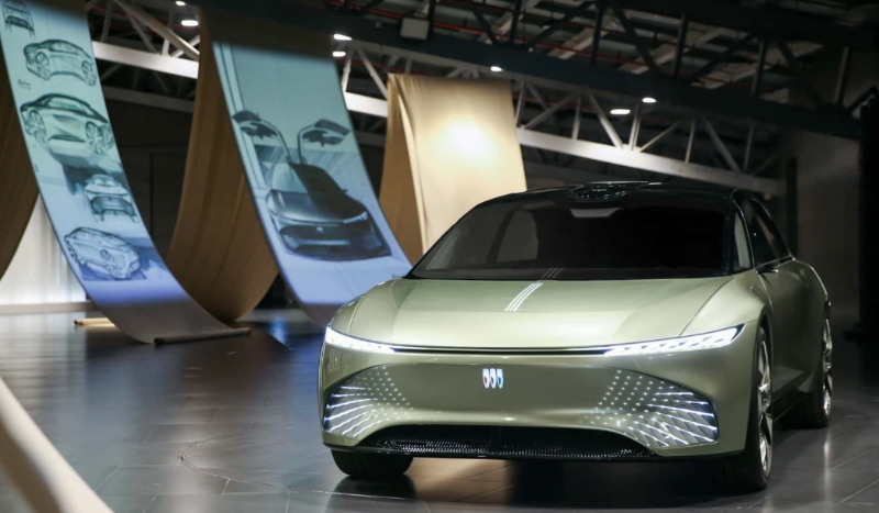 通用汽車的ProximaEV概念車在中國亮相，帶有別克徽章和鷗翼門