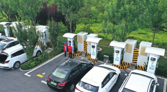 【加快充電換電設(shè)施建設(shè)促進(jìn)電動(dòng)汽車產(chǎn)業(yè)發(fā)展】我省三大舉措助力充(換)電基礎(chǔ)設(shè)施建設(shè)