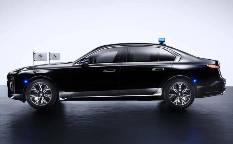 這是BMW首款采用全電動動力系統的Protection車型。