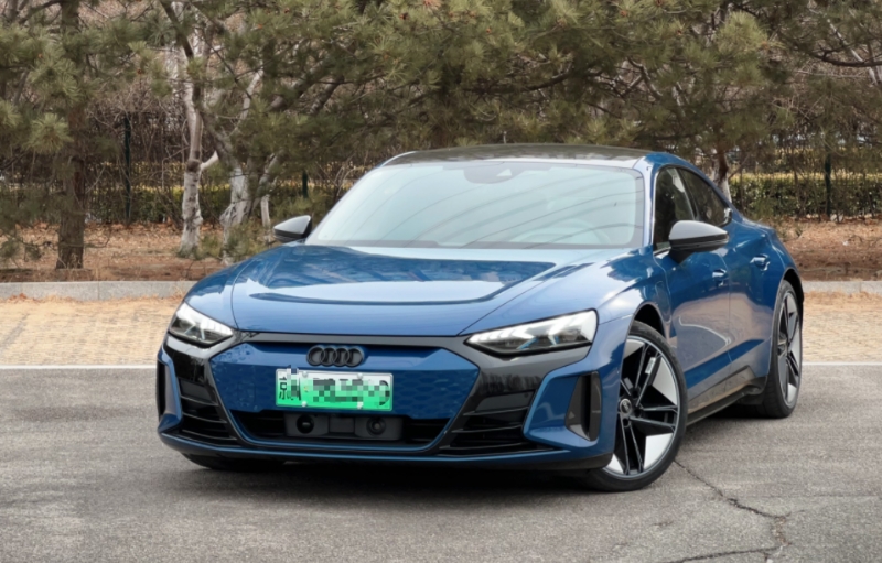 奧迪電動車價格“大跳水”,RSe-tronGT售價下調22.1萬元