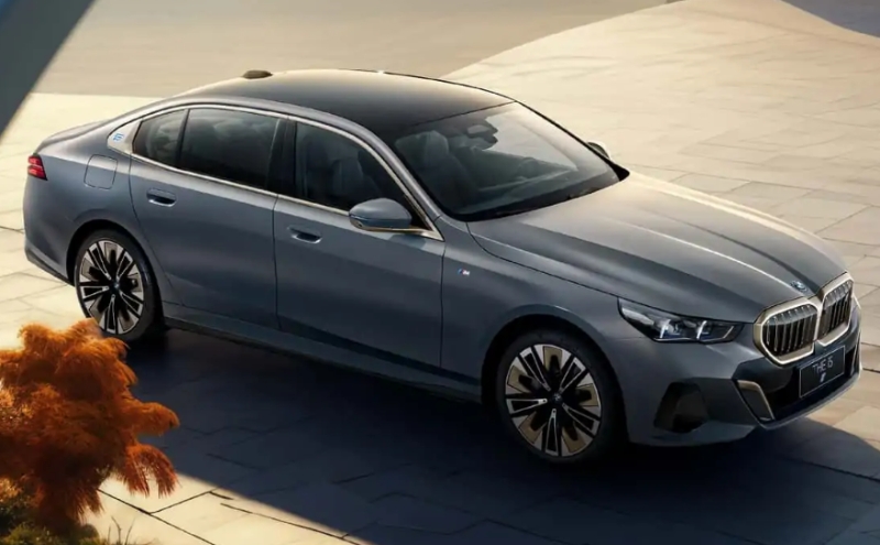 2024BMW5系、i5在中國首次亮相,軸距加長,專屬配置