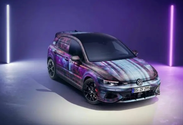 CES2024展現(xiàn)汽車行業(yè)新風(fēng)向:電動(dòng)車熱度減弱AI“上車”成趨勢
