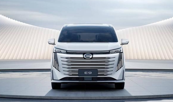 新能源車銷量將占全球六成新車出口有望放量中國汽車業2024年“雙引擎”加速跑