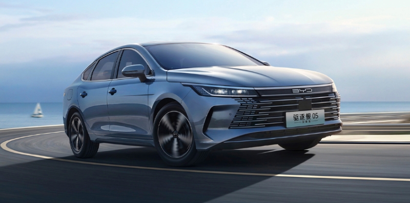 新車(chē)速報(bào)——比亞迪2025款驅(qū)逐艦05
