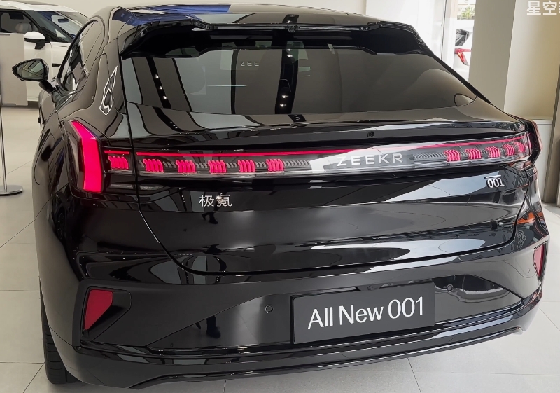 新車速報——極氪001