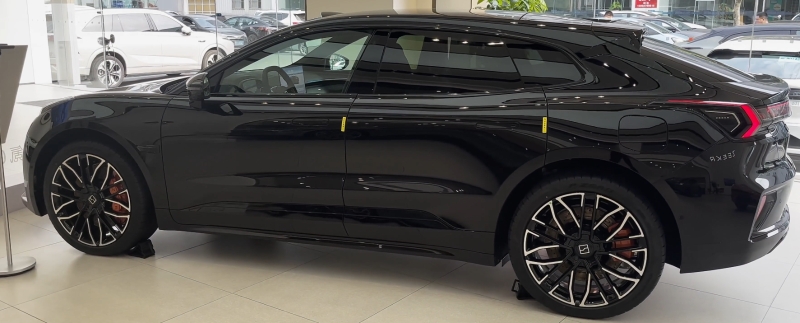 新車速報——極氪001