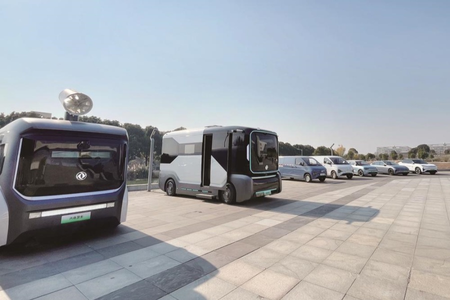 東風智能網聯汽車進校園