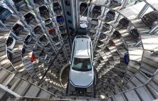 美歐唱衰電動(dòng)車(chē)？跨國(guó)車(chē)企如何巧解難題