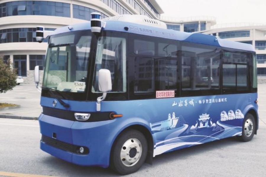 東風(fēng)無(wú)人駕駛公交車(chē)在十堰實(shí)現(xiàn)常態(tài)化運(yùn)營(yíng)