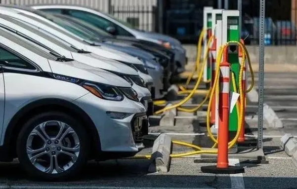 國際能源署：未來十年全球電動汽車需求將持續(xù)強勁