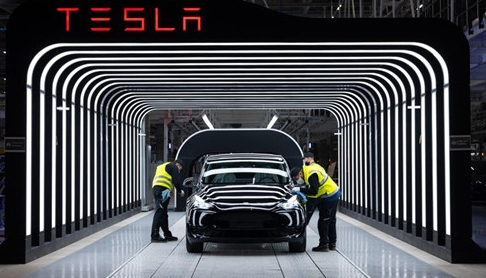 特斯拉電動汽車一季度產量交付量雖有下滑但已反超比亞迪