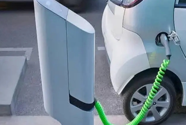 電動(dòng)汽車充電幾種方式、特點(diǎn)及注意事項(xiàng)?