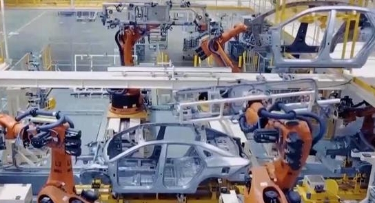 青島出臺新能源汽車產業高質量發展行動計劃力爭2025年新能源整車產量達40萬輛