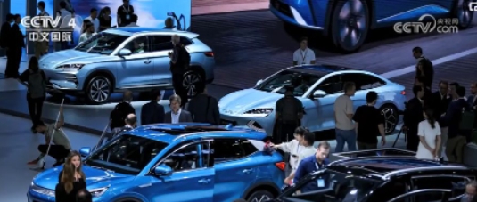 2.4億輛、1010萬輛，優勢明顯！中國電動汽車在海外“供銷兩旺”蓬勃發展