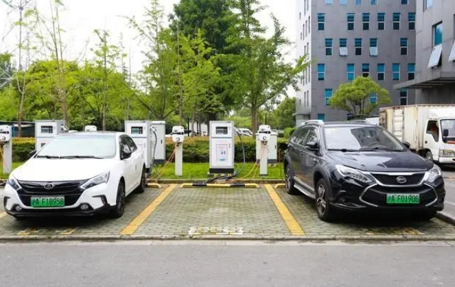 電動汽車跑長途,這3件事你必須注意