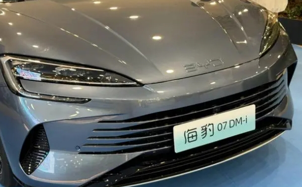 7月新能源滲透率超50%,綠牌正式成為多數派,比亞迪表現亮眼