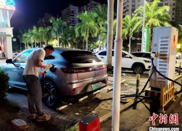 海南新能源汽車推高電網(wǎng)負荷:午夜竟是用電高峰時