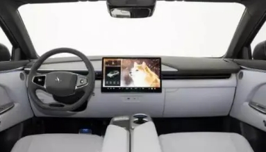 極狐阿爾法T5動力澎湃,續(xù)航無憂,極狐汽車打造電動出行新享受