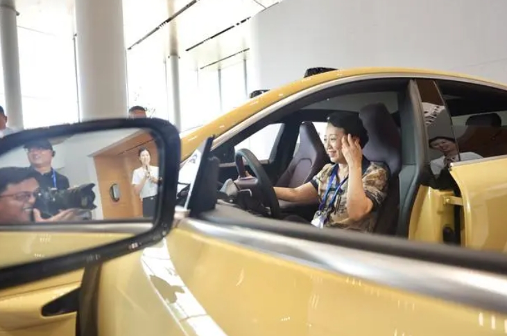 記錄新能源汽車產(chǎn)業(yè)的澎湃活力，全國主流媒體、攝影名家齊聚合肥實(shí)地采訪