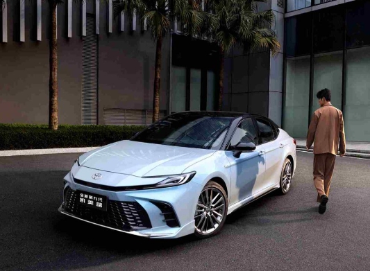 豐田電動(dòng)汽車銷售勢(shì)頭減弱，26年計(jì)劃產(chǎn)量削減三分之一