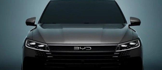 比亞迪全新入門級(jí)插混SUV，搭載第五代DM，虧電油耗4.9L