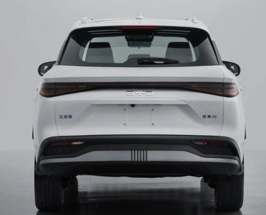 比亞迪全新入門級(jí)插混SUV，搭載第五代DM，虧電油耗4.9L