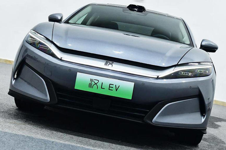 春節購車再等等,2025年多款新車即將亮相市場 春節購車再等等,2025年多款新車即將亮相市場