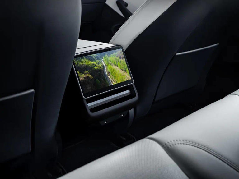 智界新S7對(duì)決特斯拉Model 3,誰才是20-30萬純電轎車新標(biāo)桿? 智界新S7對(duì)決特斯拉Model3,誰才是20-30萬純電轎車新標(biāo)桿?