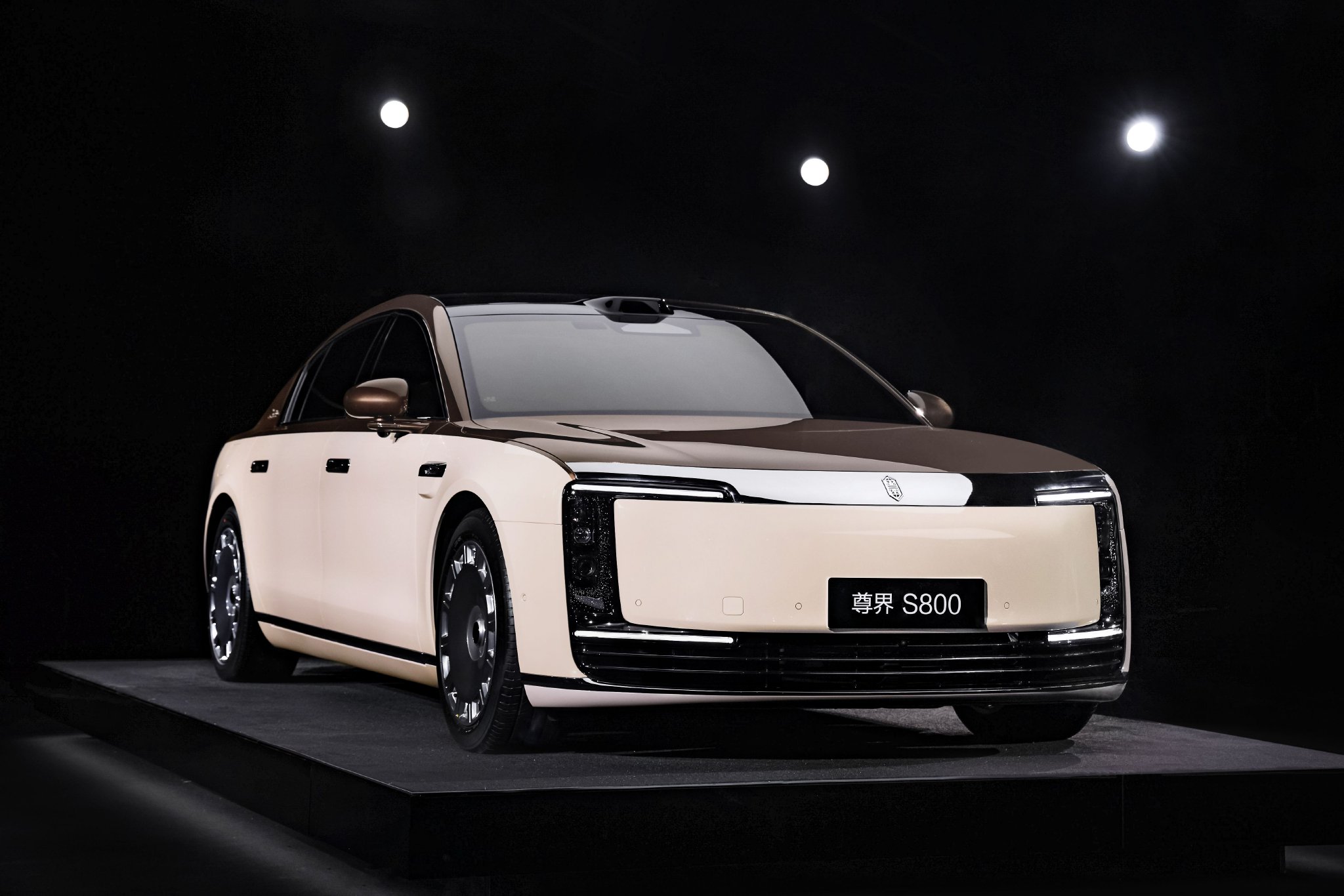 尊界S800以自主智能誓將重寫超豪華車“游戲規(guī)則”
