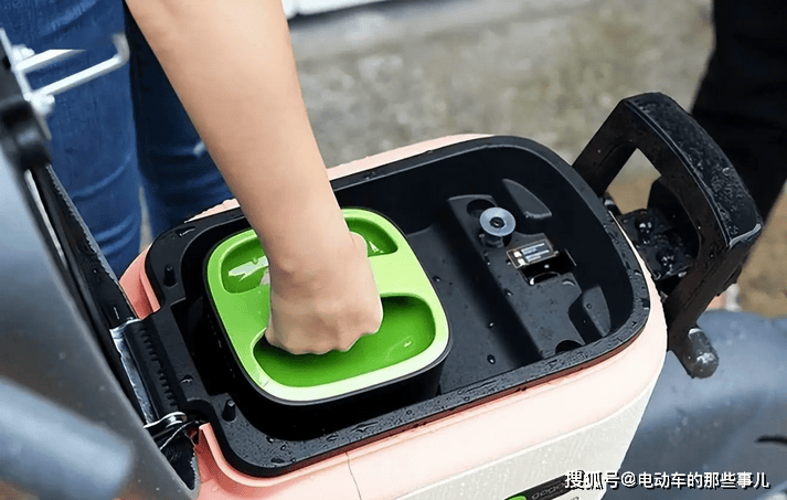 2025年電動車電池新選擇：石墨烯、鈉電、鋰電，哪種更適合你？