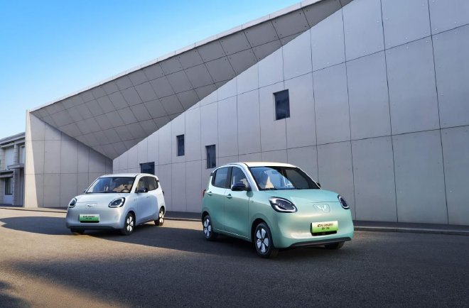實用性更強宏光MINIEV四門版銷量超36000臺