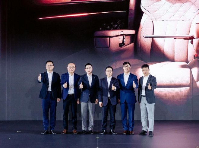 智駕奢享旗艦MPV傳祺向往M8乾崑版發(fā)布