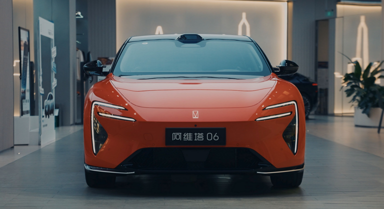 你仔細看極氪007GT,再看阿維塔06,這就是差距 你仔細看極氪007GT,再看阿維塔06,這就是差距