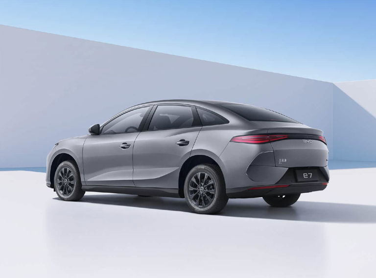 定位中型車 比亞迪e7將于5月17日上市 或12萬起售 定位中型車比亞迪e7將于5月17日上市或12萬起售