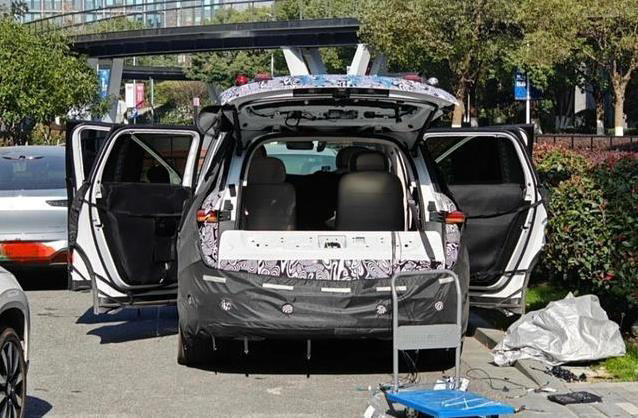 20萬買超5米大SUV，智能續航雙王炸，能干翻理想L9？