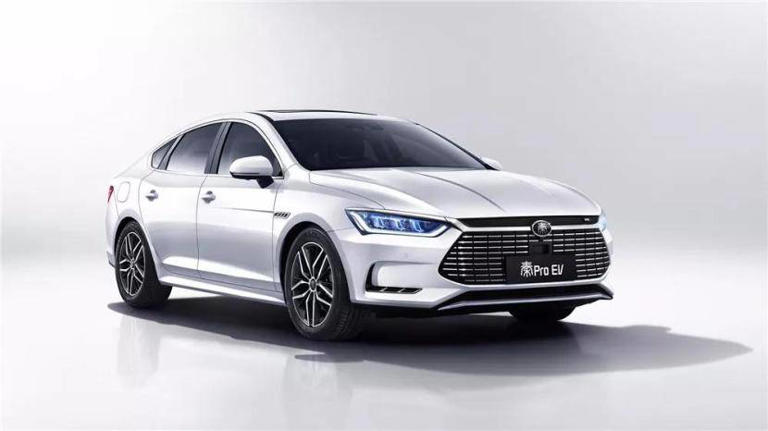 2025純電動車價格大盤點:從親民到豪華,你的選擇是什么? 2025純電動車價格大盤點:從親民到豪華,你的選擇是什么?