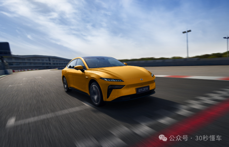 11.59萬(wàn)買溜背轎跑無(wú)框車門電動(dòng)尾翼純電增程通吃