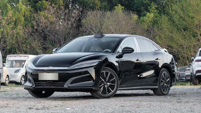 標配1000V高壓快充技術?還有高階智駕加持,這款中大型車怎么樣 標配1000V高壓快充技術?還有高階智駕加持,這款中大型車怎么樣