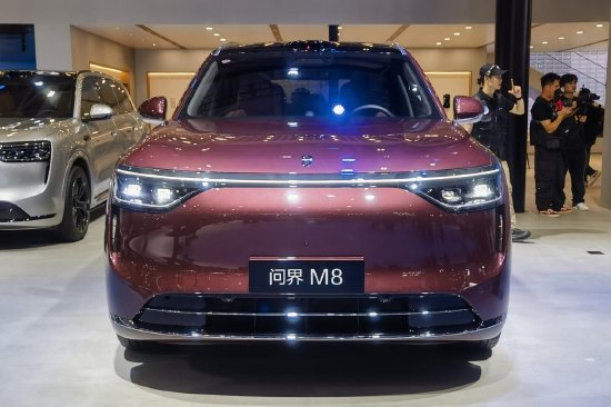 2025粵港澳大灣區車展：問界M8正式亮相