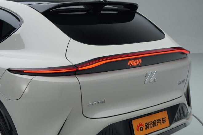 升級也可以做減法靜態(tài)體驗智己LS7煥新版