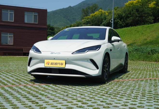 比亞迪海豹06EV一臺(tái)非常全面的中型純電轎跑