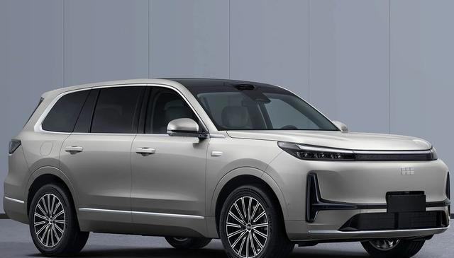 銀河M9實車亮相！機械門把手+雙腔空懸，續航超1500km，要賣爆？