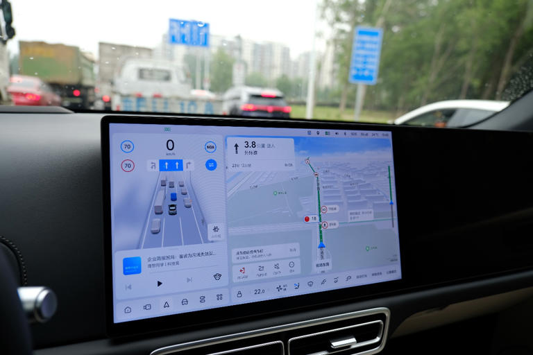煥新登場精致再進化2025款理想L6煥新版深度體驗