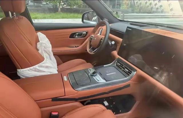 吉利銀河M9，外觀漂亮，6座大型SUV，1.5T插混動力，深藍S09同級