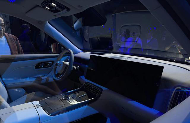 吉利銀河M9，外觀漂亮，6座大型SUV，1.5T插混動力，深藍S09同級